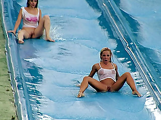 Schwimmbad sex porno im Schwimmbad Sexfilme
